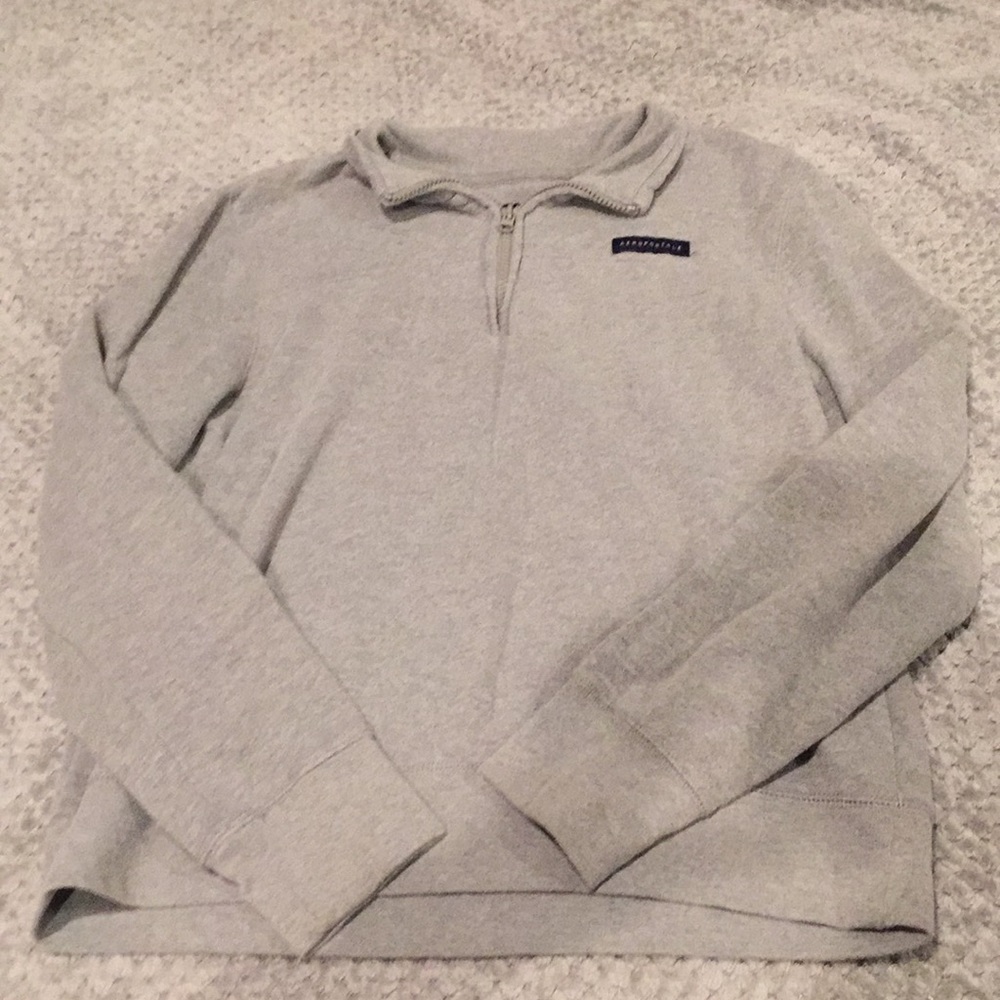 Grey sweatshirt